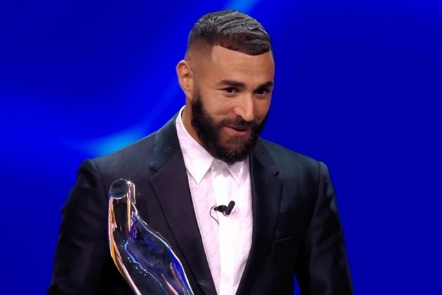 开云体育-尤文力克荷兰，本泽马惊艳世界