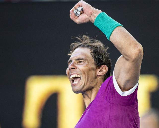 澳大利亚网球队逆转西班牙网球队，纳达尔绝境逆转