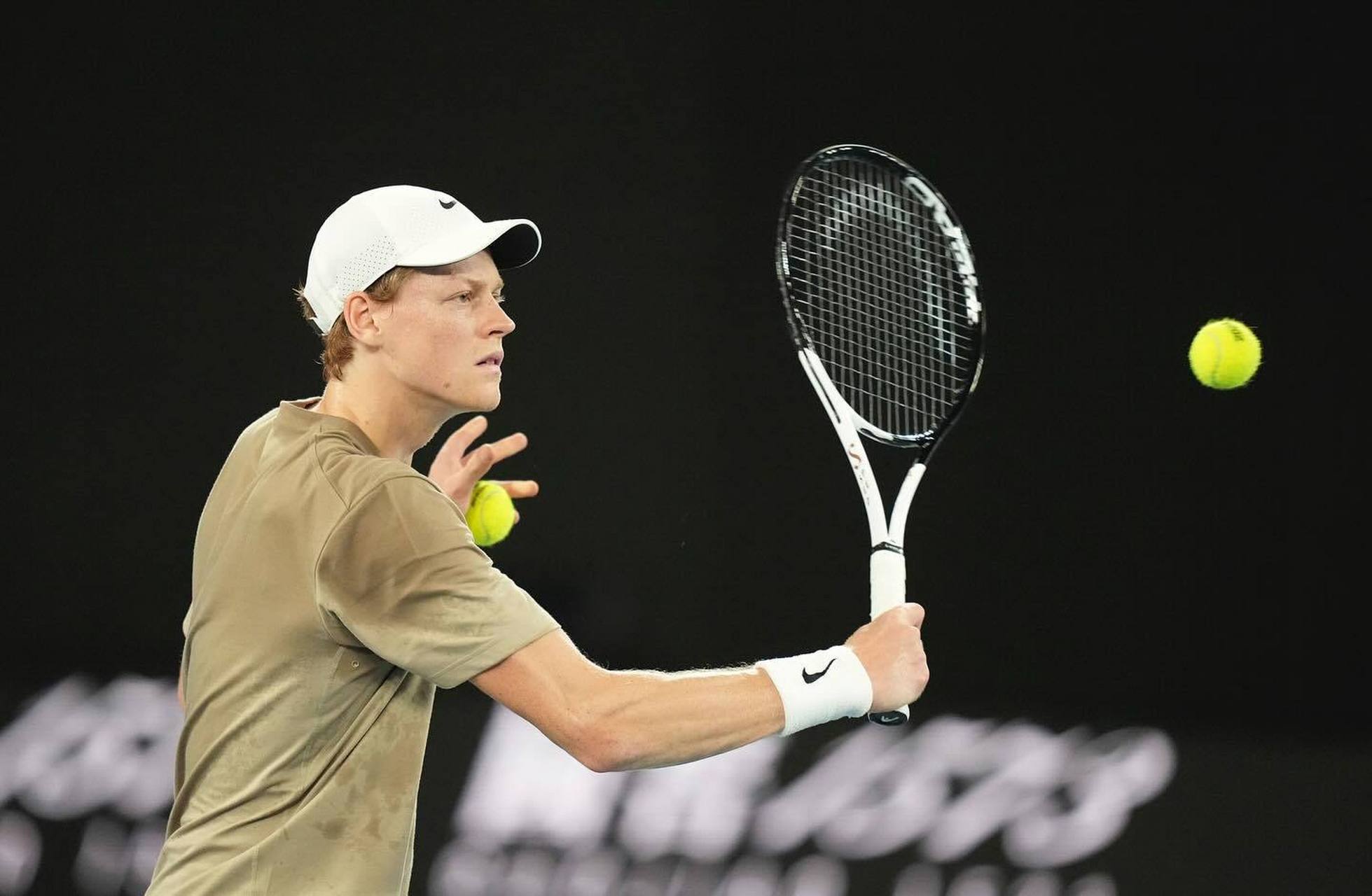 开云体育APP下载-蒙特卡洛大师赛鏖战澳网，辛纳高光表现