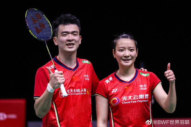 中国队横扫马来西亚队，黄鸭组合高光表现