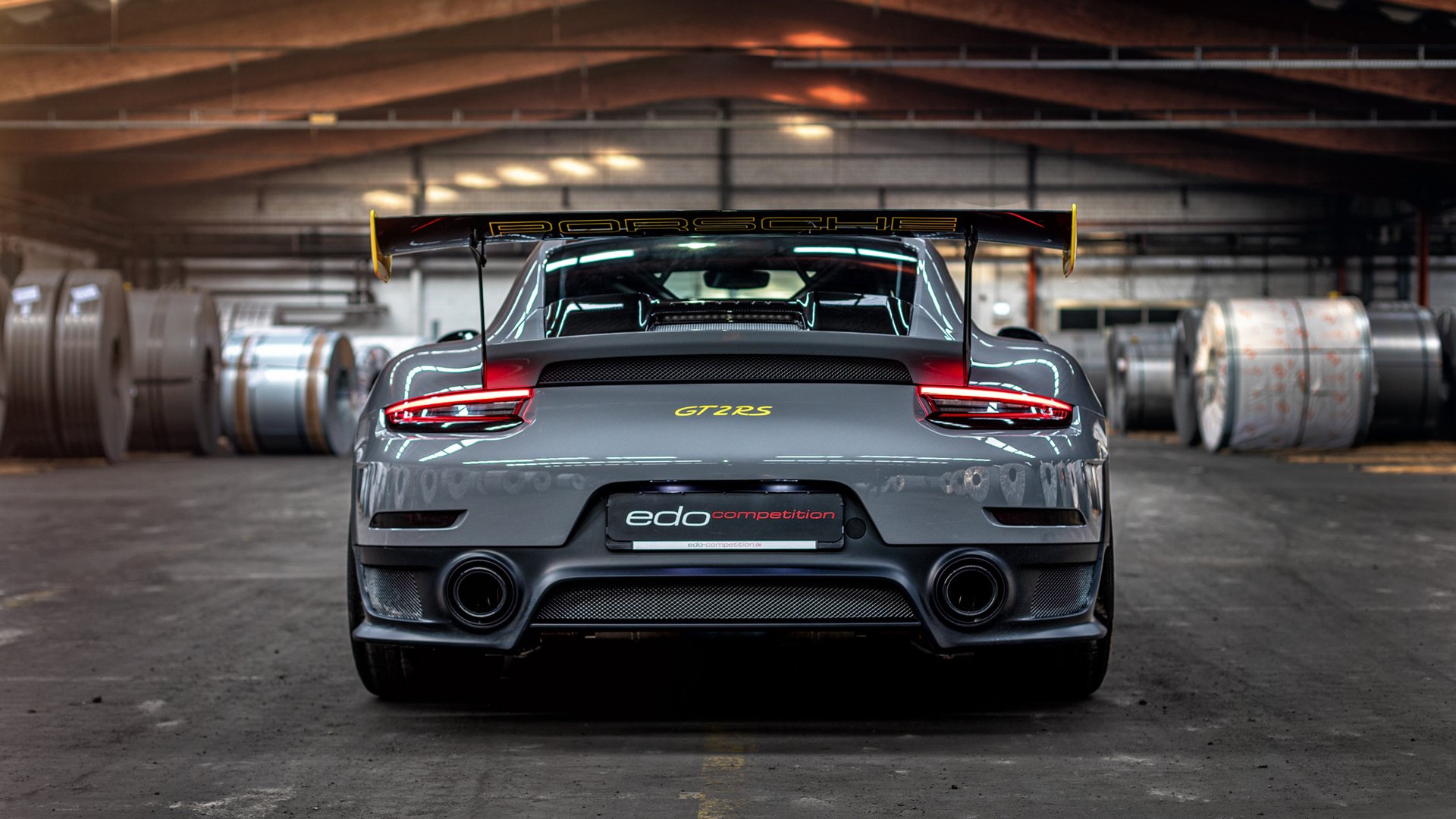 绿茵狂想曲,当牙买加雷电劈向伯纳乌,越疯狂,越绽放