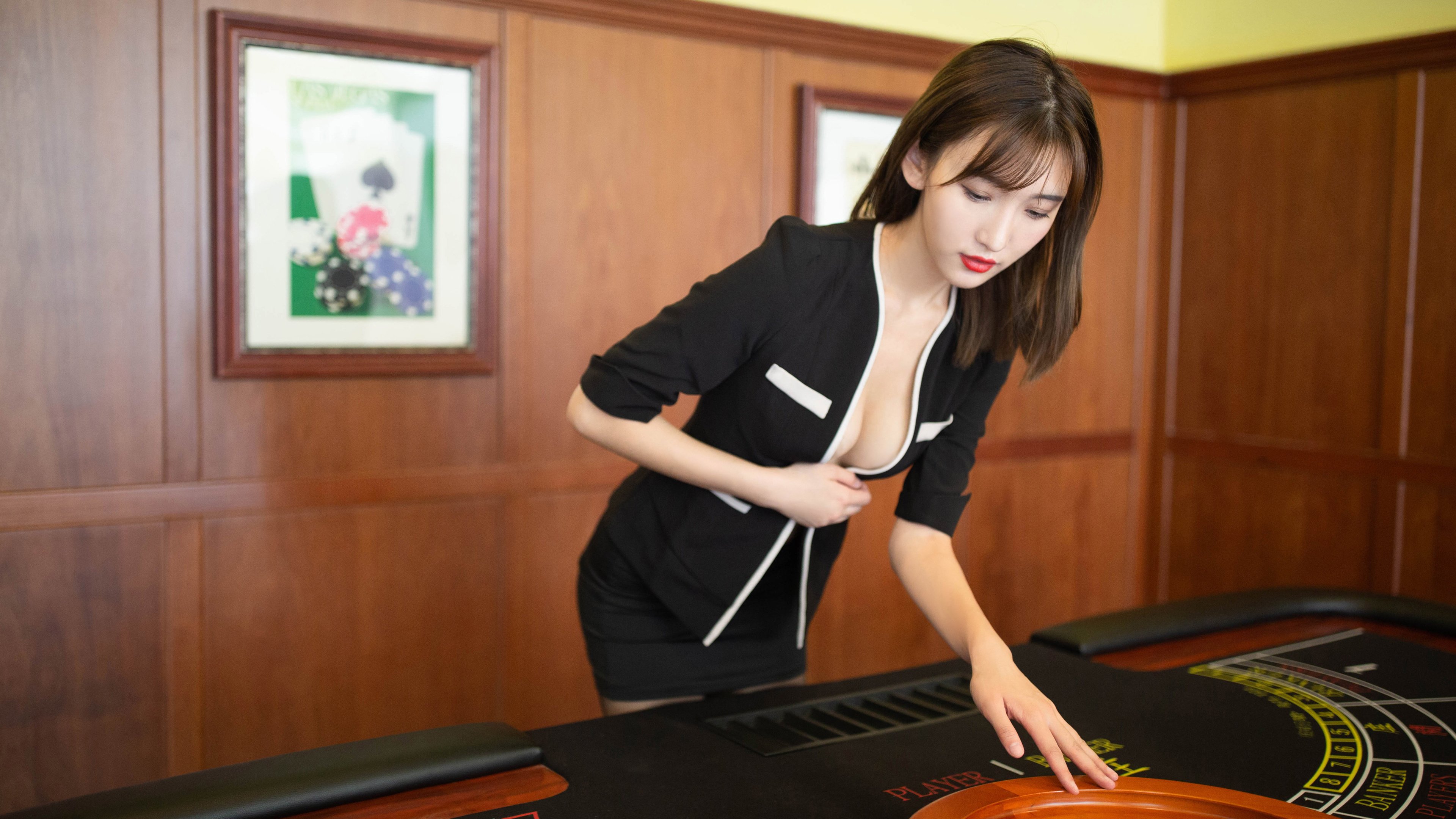 戈麦斯，年度焦点之夜的唯一主角，巴萨击败亚特兰大的英雄交响曲